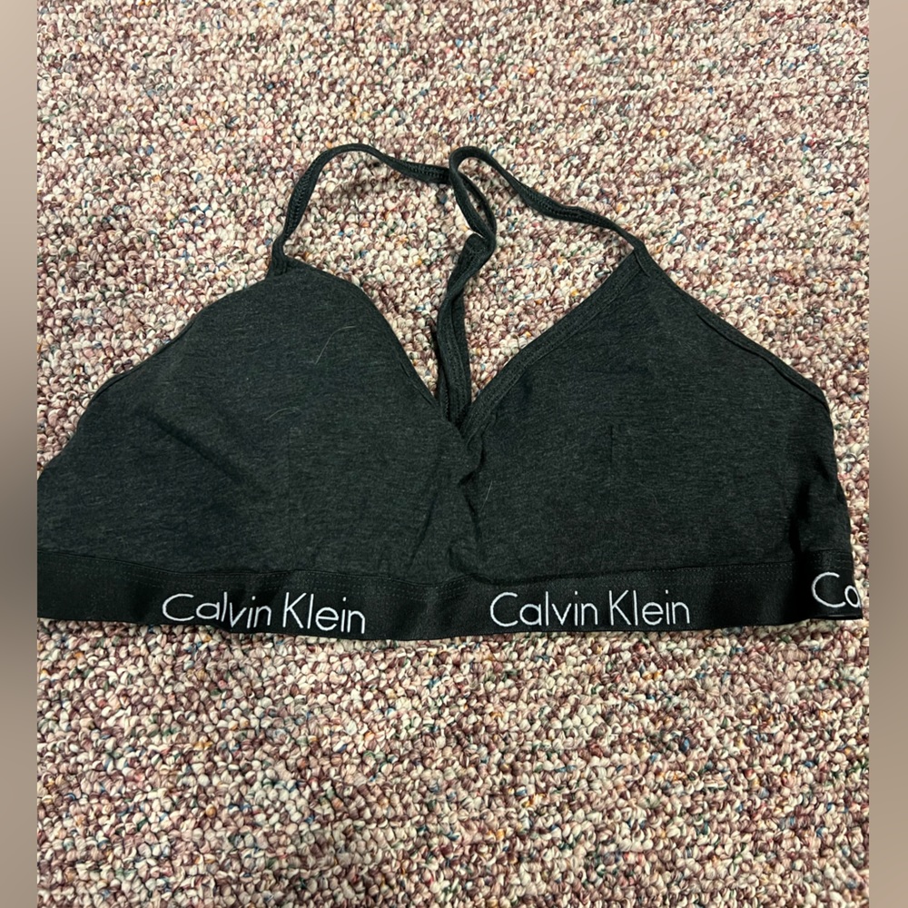 XL Calvin Klein sports bra
